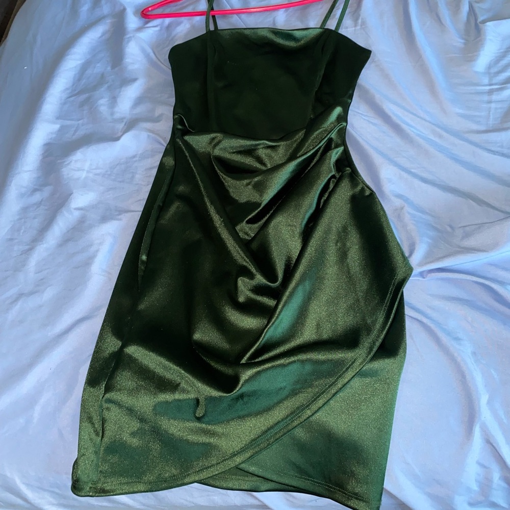 emerald green mini homecoming dress